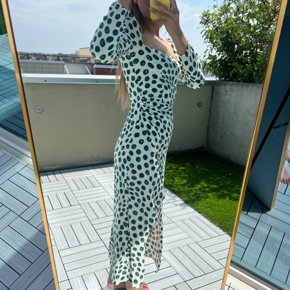 Reformation Hilda long-sleeve midi dress in Tapioca - Picture 6 of 13